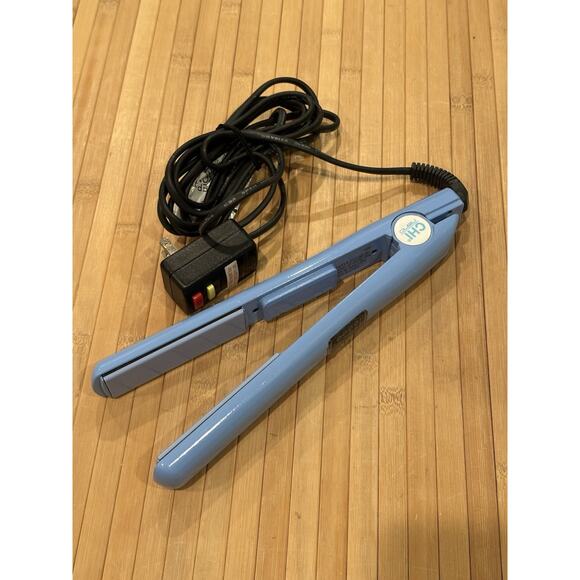 CHI Nano Blue Flat Iron 1" Hair Straightener Curl Flip Twist EUC - Picture 1 of 8